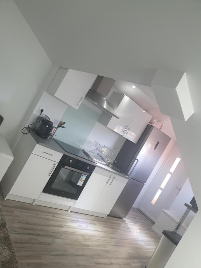 Aux Portes De Lyon Jolie T3 Clim Et Prime Video Apartment Givors Exterior photo